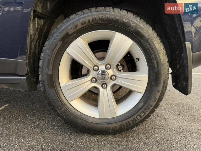 Синій Джип Compass, об'ємом двигуна 2.36 л та пробігом 160 тис. км за 11950 $, фото 18 на Automoto.ua