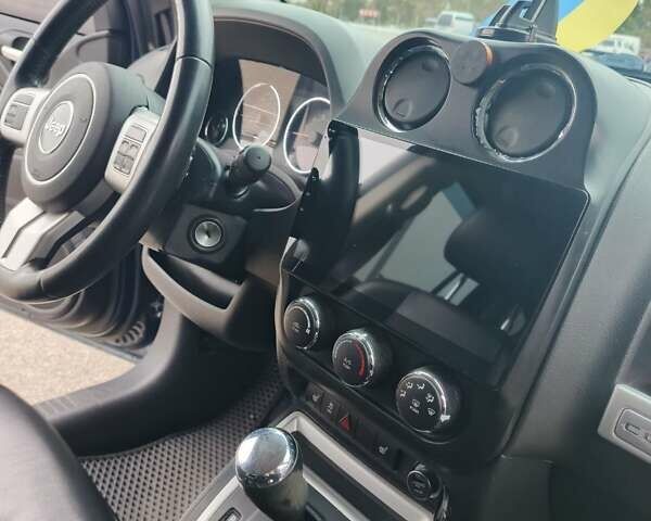 Синій Джип Compass, об'ємом двигуна 2.36 л та пробігом 220 тис. км за 9700 $, фото 10 на Automoto.ua