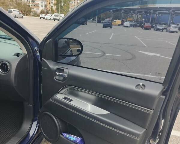 Синій Джип Compass, об'ємом двигуна 2.36 л та пробігом 220 тис. км за 9700 $, фото 14 на Automoto.ua