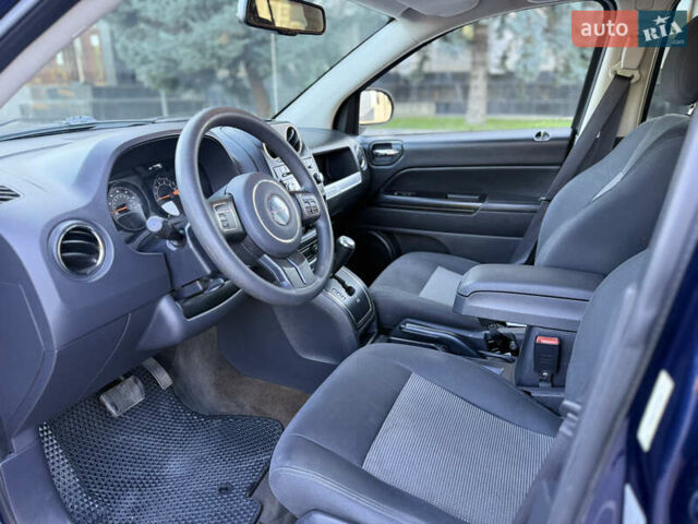 Синій Джип Compass, об'ємом двигуна 2.36 л та пробігом 180 тис. км за 9800 $, фото 8 на Automoto.ua
