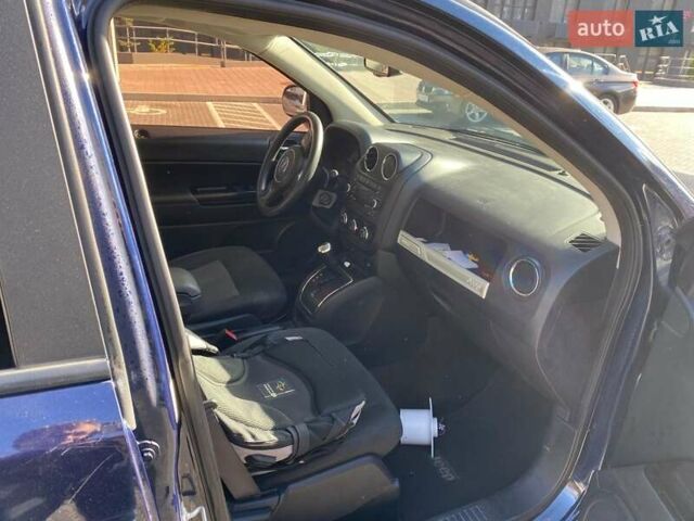 Синій Джип Compass, об'ємом двигуна 2.36 л та пробігом 165 тис. км за 10500 $, фото 10 на Automoto.ua