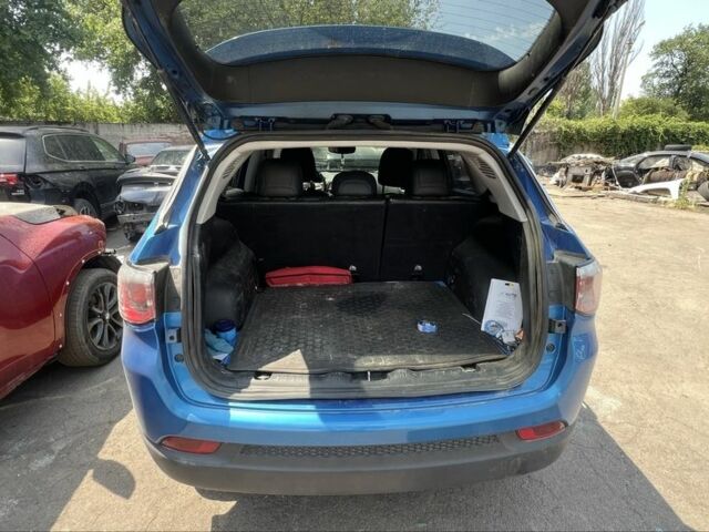 Синий Джип Компас, объемом двигателя 2.4 л и пробегом 109 тыс. км за 13600 $, фото 5 на Automoto.ua