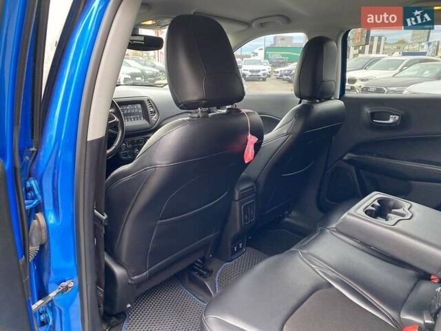 Джип Compass 2017 у Львові на Automoto.ua Синій Джип Compass, об'ємом двигуна 2.36 л та пробігом 117 тис. км за 15800 $, фото 23 на Automoto.ua