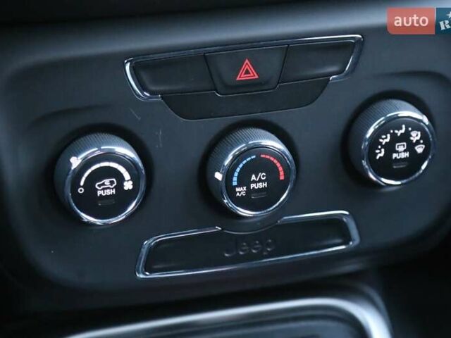 Синий Джип Компас, объемом двигателя 2.4 л и пробегом 92 тыс. км за 13500 $, фото 20 на Automoto.ua