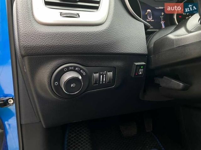 Джип Compass 2017 у Львові на Automoto.ua Синій Джип Compass, об'ємом двигуна 2.36 л та пробігом 117 тис. км за 15800 $, фото 14 на Automoto.ua