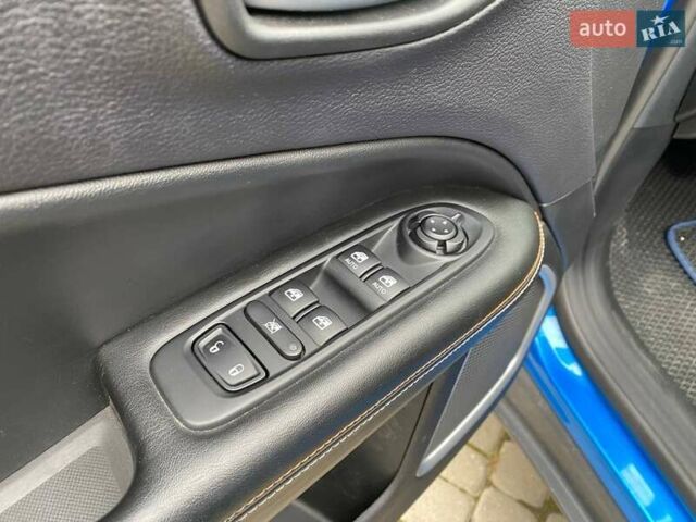 Джип Compass 2017 у Львові на Automoto.ua Синій Джип Compass, об'ємом двигуна 2.36 л та пробігом 117 тис. км за 15800 $, фото 13 на Automoto.ua