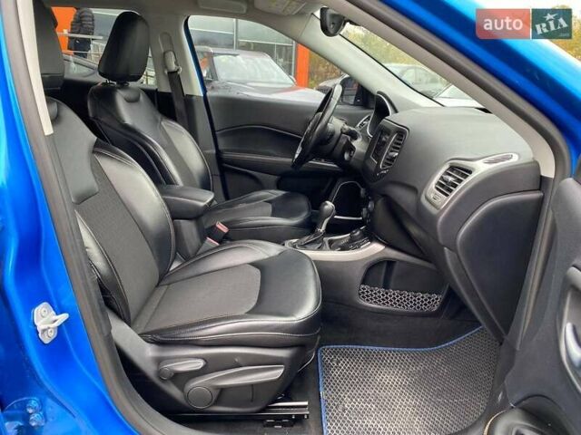 Джип Compass 2017 у Львові на Automoto.ua Синій Джип Compass, об'ємом двигуна 2.36 л та пробігом 117 тис. км за 15800 $, фото 26 на Automoto.ua