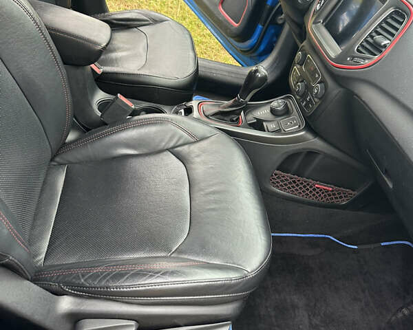 Джип Compass 2017 у Чернігові на Automoto.ua Синій Джип Compass, об'ємом двигуна 2.4 л та пробігом 162 тис. км за 18500 $, фото 40 на Automoto.ua
