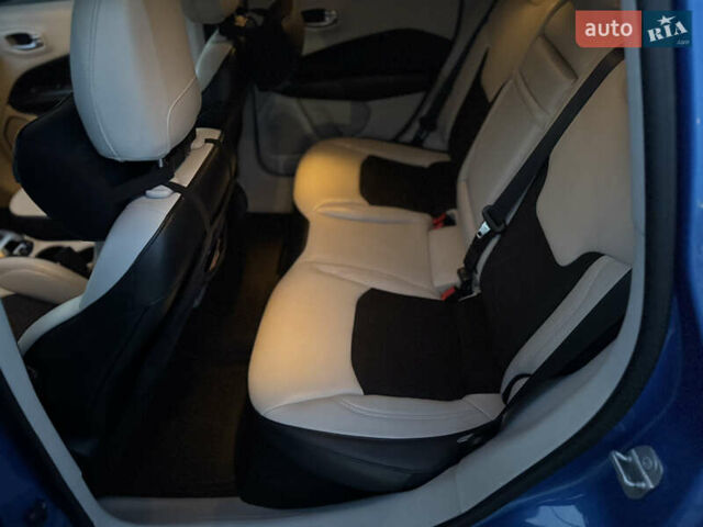 Синий Джип Компас, объемом двигателя 2.36 л и пробегом 91 тыс. км за 12000 $, фото 10 на Automoto.ua