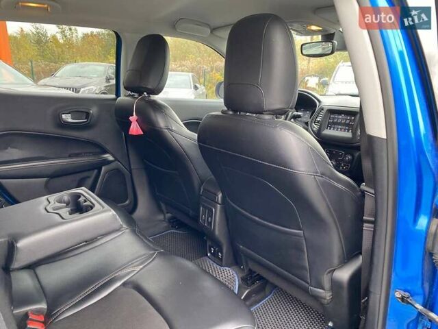 Джип Compass 2017 у Львові на Automoto.ua Синій Джип Compass, об'ємом двигуна 2.36 л та пробігом 117 тис. км за 15800 $, фото 25 на Automoto.ua