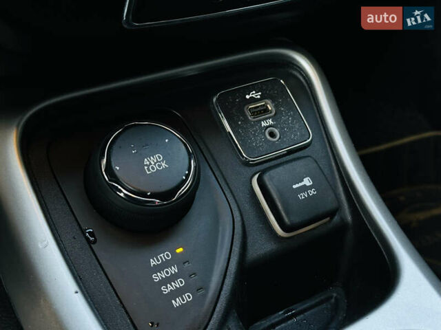 Синий Джип Компас, объемом двигателя 2.36 л и пробегом 121 тыс. км за 14500 $, фото 31 на Automoto.ua