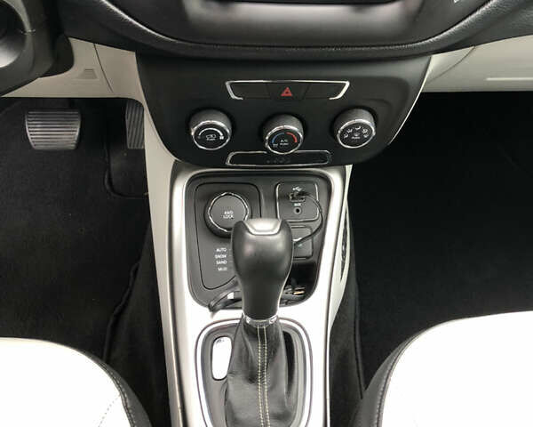 Синій Джип Compass, об'ємом двигуна 2.36 л та пробігом 104 тис. км за 13500 $, фото 9 на Automoto.ua