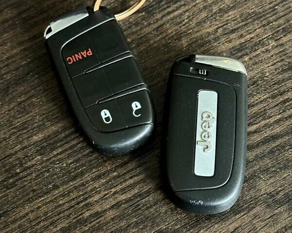 Синій Джип Compass, об'ємом двигуна 2.36 л та пробігом 143 тис. км за 14000 $, фото 20 на Automoto.ua