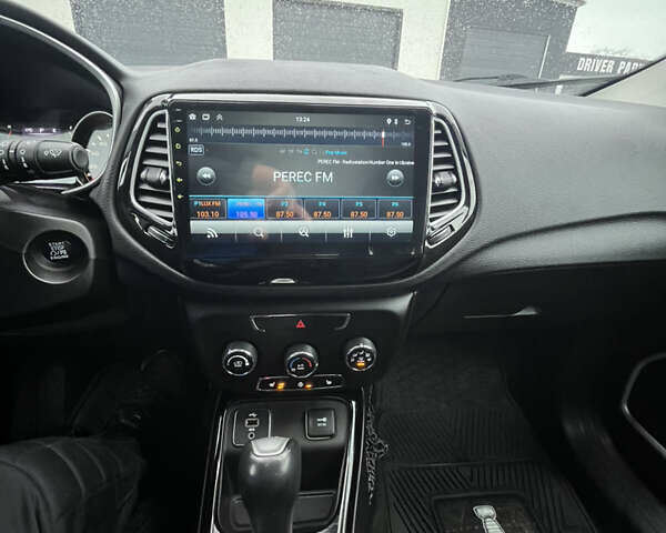 Синій Джип Compass, об'ємом двигуна 2.4 л та пробігом 191 тис. км за 13800 $, фото 4 на Automoto.ua