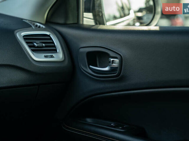 Синий Джип Компас, объемом двигателя 2.36 л и пробегом 97 тыс. км за 17900 $, фото 36 на Automoto.ua