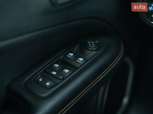 Синий Джип Компас, объемом двигателя 2.36 л и пробегом 97 тыс. км за 17900 $, фото 18 на Automoto.ua