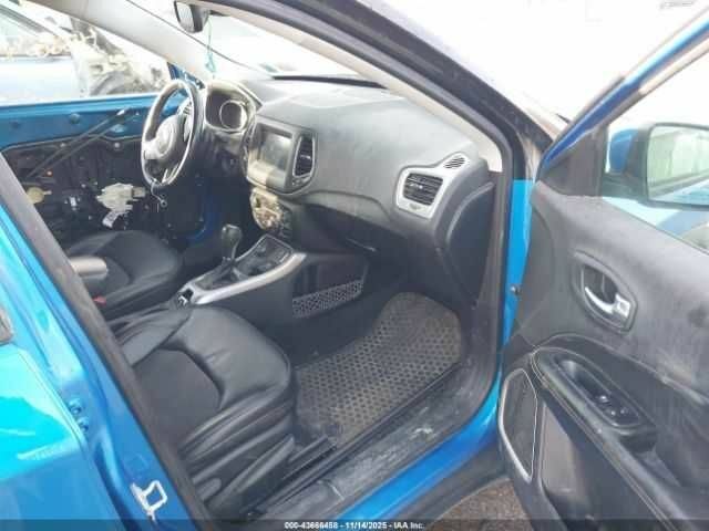 Синій Джип Compass, об'ємом двигуна 2.4 л та пробігом 104 тис. км за 4330 $, фото 4 на Automoto.ua