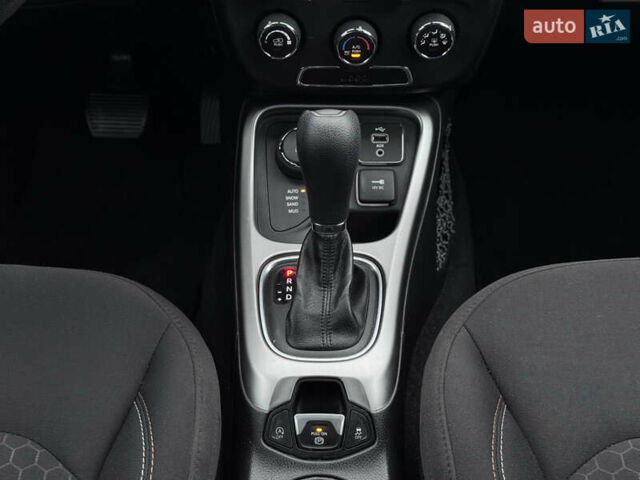 Синій Джип Compass, об'ємом двигуна 2.36 л та пробігом 80 тис. км за 13450 $, фото 26 на Automoto.ua