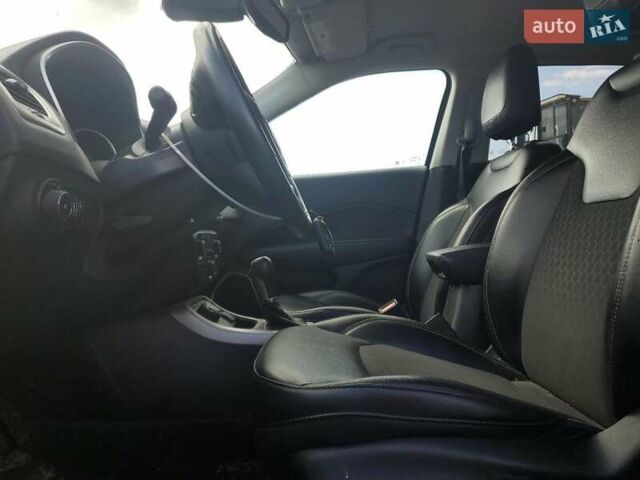 Джип Компас 2018 в Луцке на Automoto.ua Синий Джип Компас, объемом двигателя 2.36 л и пробегом 97 тыс. км за 2000 $, фото 6 на Automoto.ua