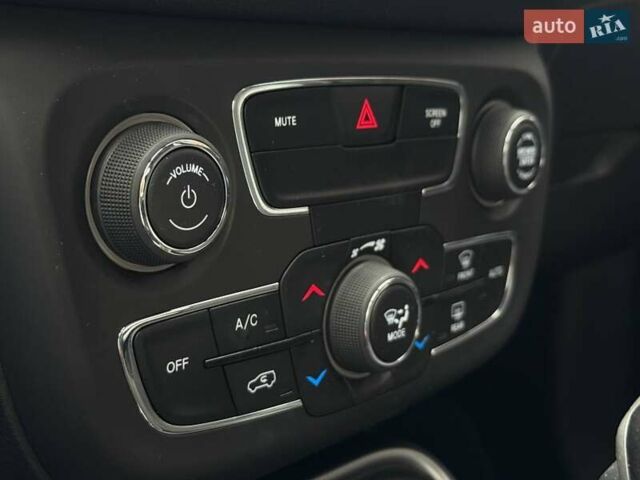 Синий Джип Компас, объемом двигателя 2.36 л и пробегом 127 тыс. км за 13999 $, фото 39 на Automoto.ua