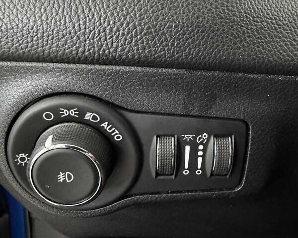 Джип Компас 2018 в Киеве на Automoto.ua Синий Джип Компас, объемом двигателя 2.4 л и пробегом 147 тыс. км за 12990 $, фото 15 на Automoto.ua
