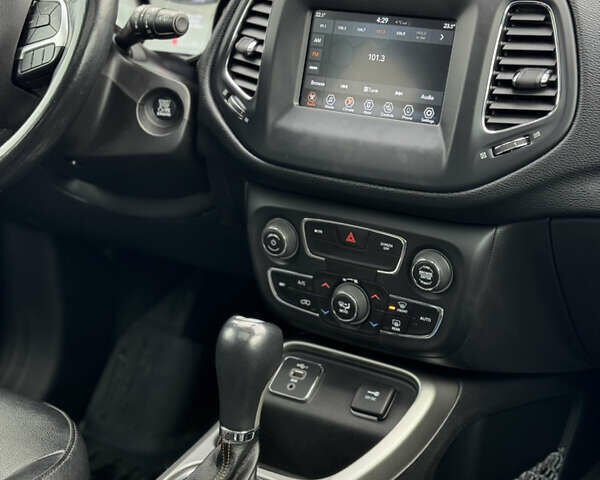 Синий Джип Компас, объемом двигателя 2.4 л и пробегом 99 тыс. км за 15500 $, фото 32 на Automoto.ua