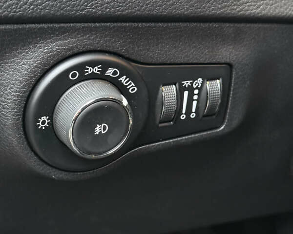 Синий Джип Компас, объемом двигателя 2.4 л и пробегом 119 тыс. км за 13900 $, фото 9 на Automoto.ua