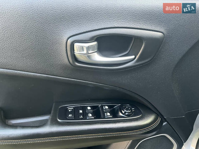 Синий Джип Компас, объемом двигателя 2.4 л и пробегом 127 тыс. км за 14500 $, фото 31 на Automoto.ua