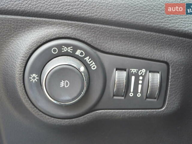 Синій Джип Compass, об'ємом двигуна 2.36 л та пробігом 72 тис. км за 17500 $, фото 21 на Automoto.ua