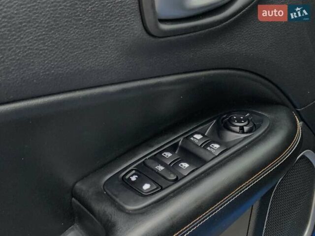 Синий Джип Компас, объемом двигателя 2.4 л и пробегом 132 тыс. км за 15555 $, фото 37 на Automoto.ua