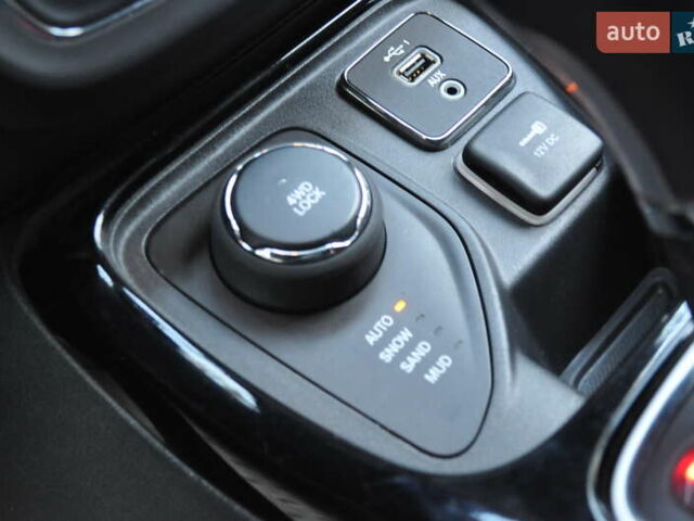 Синий Джип Компас, объемом двигателя 2.36 л и пробегом 102 тыс. км за 16300 $, фото 19 на Automoto.ua