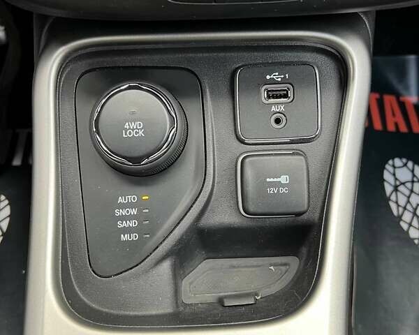 Синій Джип Compass, об'ємом двигуна 2.36 л та пробігом 114 тис. км за 17300 $, фото 25 на Automoto.ua