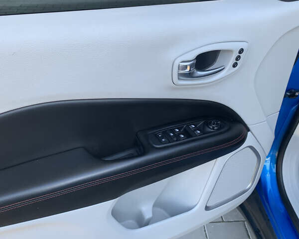 Синій Джип Compass, об'ємом двигуна 2.36 л та пробігом 168 тис. км за 15200 $, фото 15 на Automoto.ua