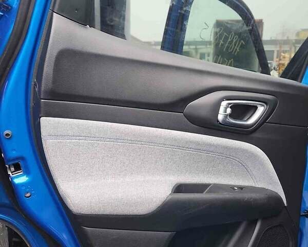 Синий Джип Компас, объемом двигателя 2 л и пробегом 9 тыс. км за 13500 $, фото 14 на Automoto.ua