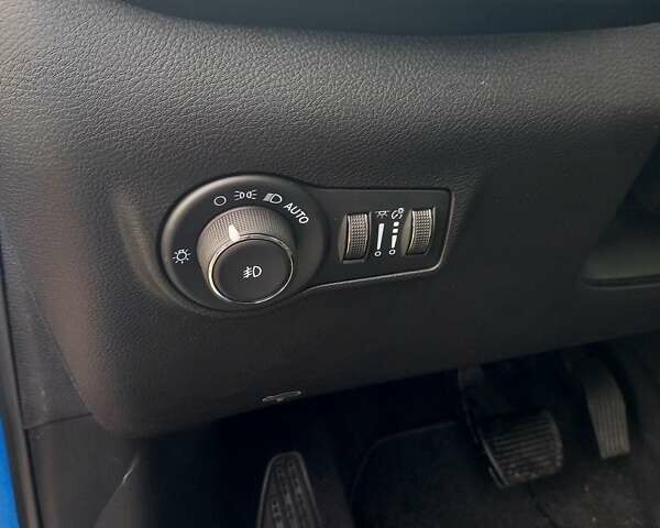 Синий Джип Компас, объемом двигателя 2 л и пробегом 1 тыс. км за 24000 $, фото 8 на Automoto.ua