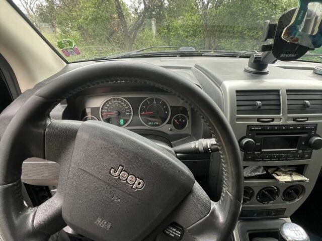 Зелений Джип Compass, об'ємом двигуна 2 л та пробігом 250 тис. км за 2835 $, фото 4 на Automoto.ua