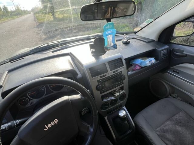 Зелений Джип Compass, об'ємом двигуна 2 л та пробігом 250 тис. км за 2835 $, фото 7 на Automoto.ua