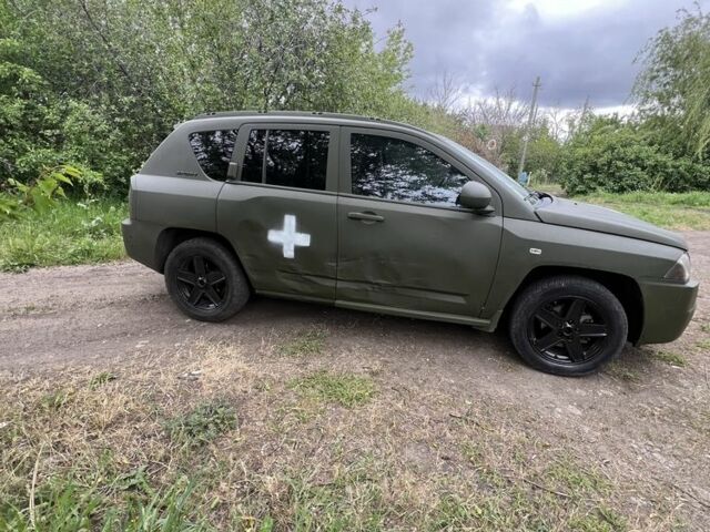 Зелений Джип Compass, об'ємом двигуна 2 л та пробігом 250 тис. км за 2835 $, фото 2 на Automoto.ua