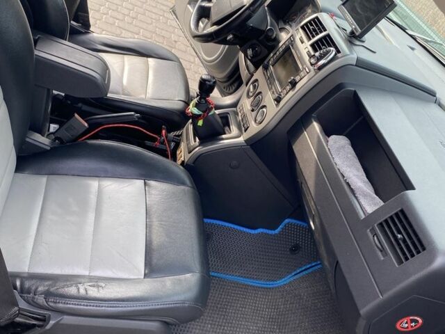 Зеленый Джип Компас, объемом двигателя 2 л и пробегом 350 тыс. км за 5500 $, фото 5 на Automoto.ua