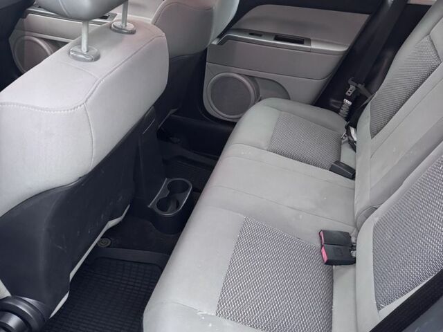 Зеленый Джип Компас, объемом двигателя 2 л и пробегом 305 тыс. км за 4499 $, фото 11 на Automoto.ua