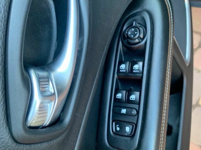 Зеленый Джип Компас, объемом двигателя 2.3 л и пробегом 150 тыс. км за 399 $, фото 5 на Automoto.ua