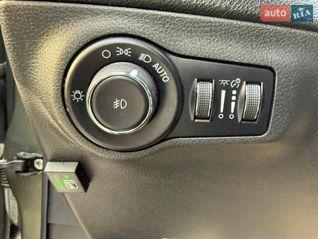 Зелений Джип Compass, об'ємом двигуна 2.4 л та пробігом 93 тис. км за 14300 $, фото 47 на Automoto.ua