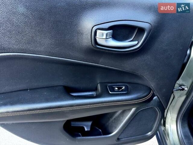 Зеленый Джип Компас, объемом двигателя 2.36 л и пробегом 107 тыс. км за 16800 $, фото 7 на Automoto.ua