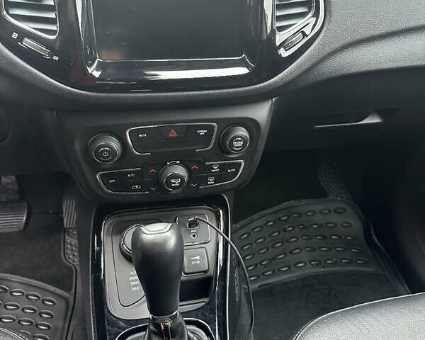 Зелений Джип Compass, об'ємом двигуна 2.36 л та пробігом 85 тис. км за 16100 $, фото 13 на Automoto.ua