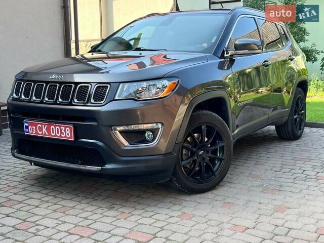 Зеленый Джип Компас, объемом двигателя 0 л и пробегом 160 тыс. км за 13800 $, фото 12 на Automoto.ua