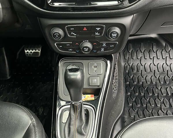 Зеленый Джип Компас, объемом двигателя 2.36 л и пробегом 125 тыс. км за 17700 $, фото 20 на Automoto.ua