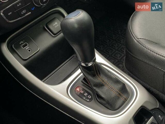 Зелений Джип Compass, об'ємом двигуна 2.4 л та пробігом 100 тис. км за 17499 $, фото 51 на Automoto.ua