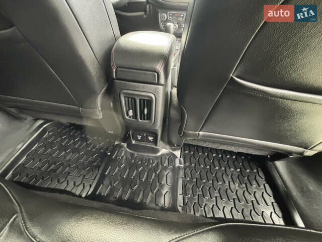 Оранжевый Джип Компас, объемом двигателя 2.36 л и пробегом 203 тыс. км за 14500 $, фото 34 на Automoto.ua