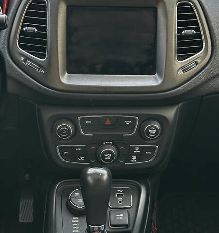 Помаранчевий Джип Compass, об'ємом двигуна 0 л та пробігом 211 тис. км за 13700 $, фото 30 на Automoto.ua