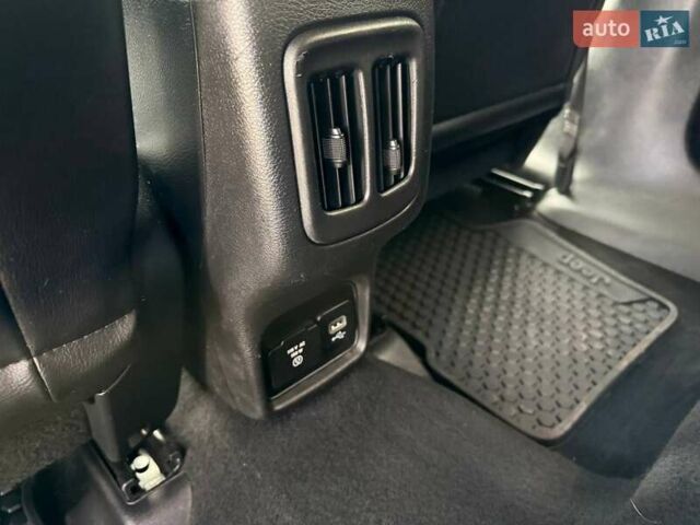 Оранжевый Джип Компас, объемом двигателя 2.4 л и пробегом 121 тыс. км за 16400 $, фото 23 на Automoto.ua